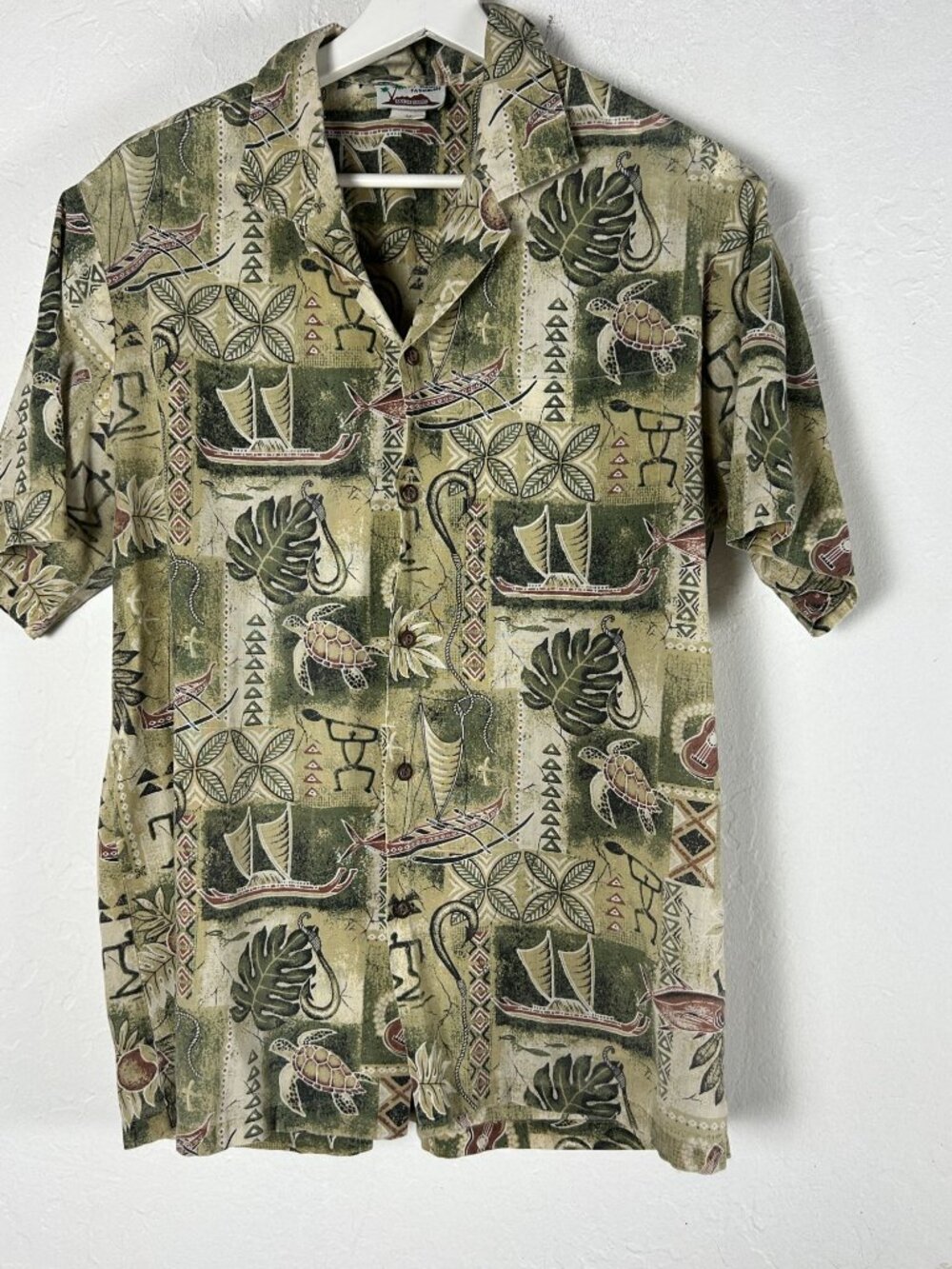 CT Hawaii Fashions Mens Green Hawaiian Aloha Shirt Tropical Print Short Sleeve
